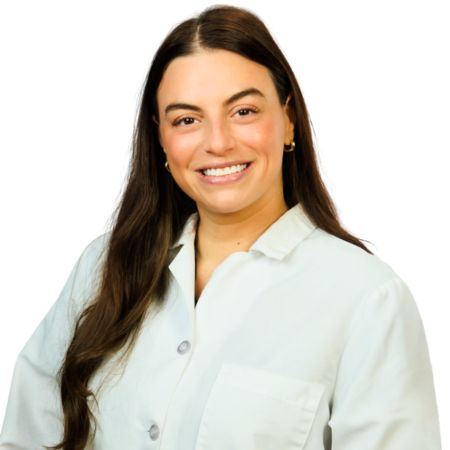 Gabi Amige Website Headshot1